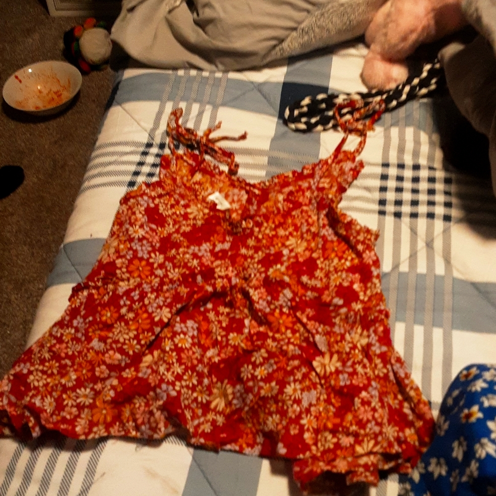 Cute flower flowey top